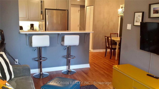 308 - 323 Richmond Street E