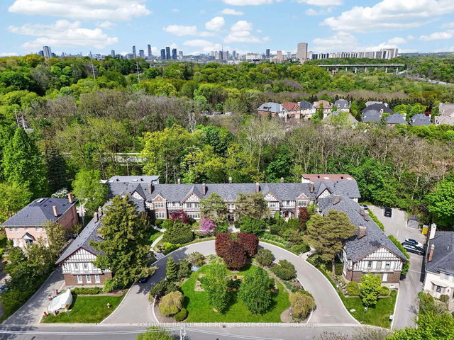B - 93B Douglas Crescent