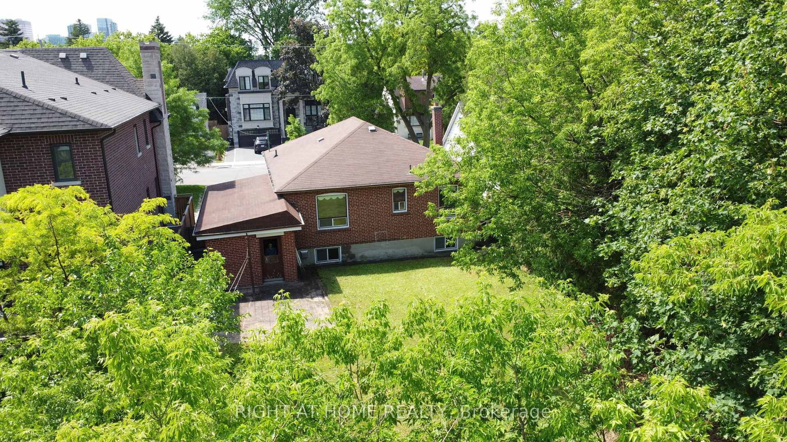 Listing Image 17
