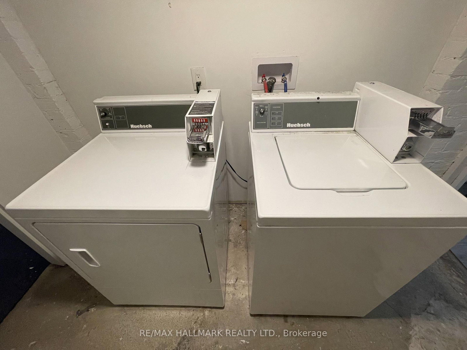 Listing Image 41