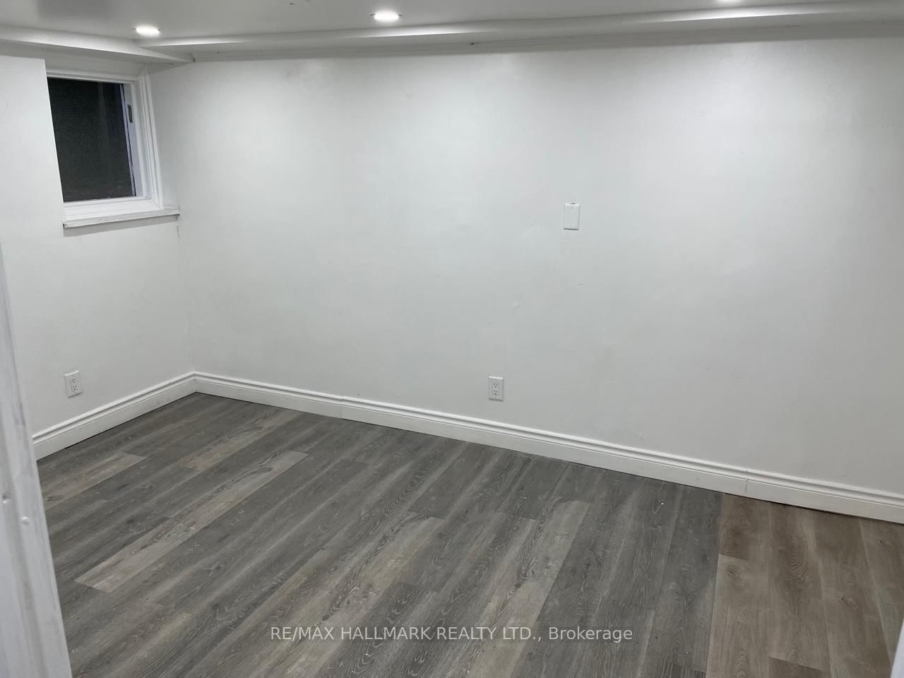 Listing Image 45