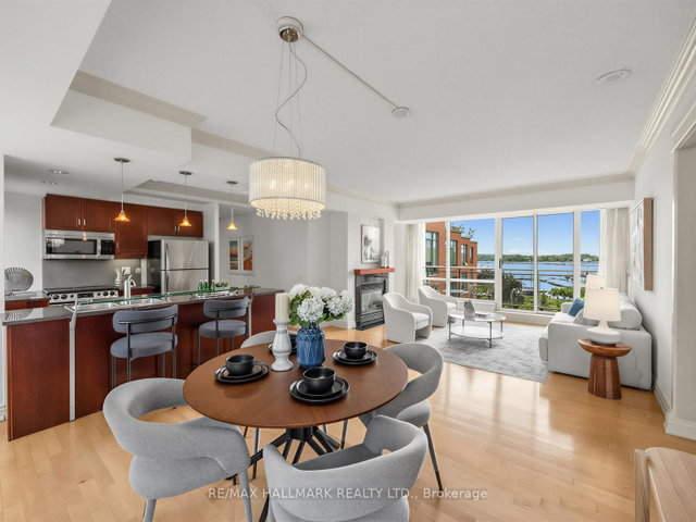 518E - 500 Queens Quay W