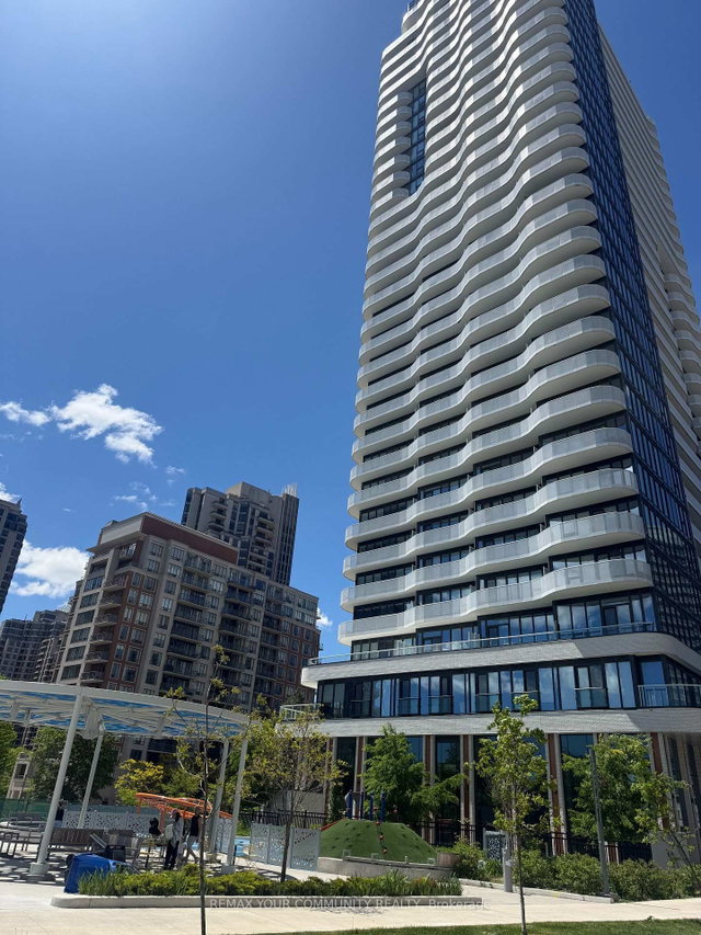 401 - 15 Holmes Avenue