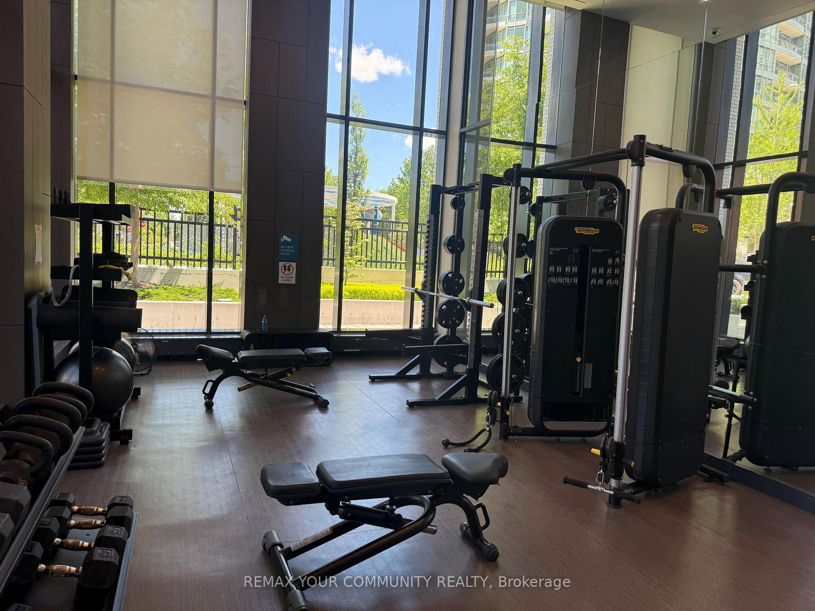 15 Holmes Avenue • #401 • Toronto, ON photo 12