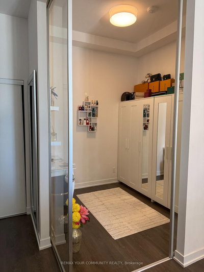 15 Holmes Avenue • #401 • Toronto, ON photo 7