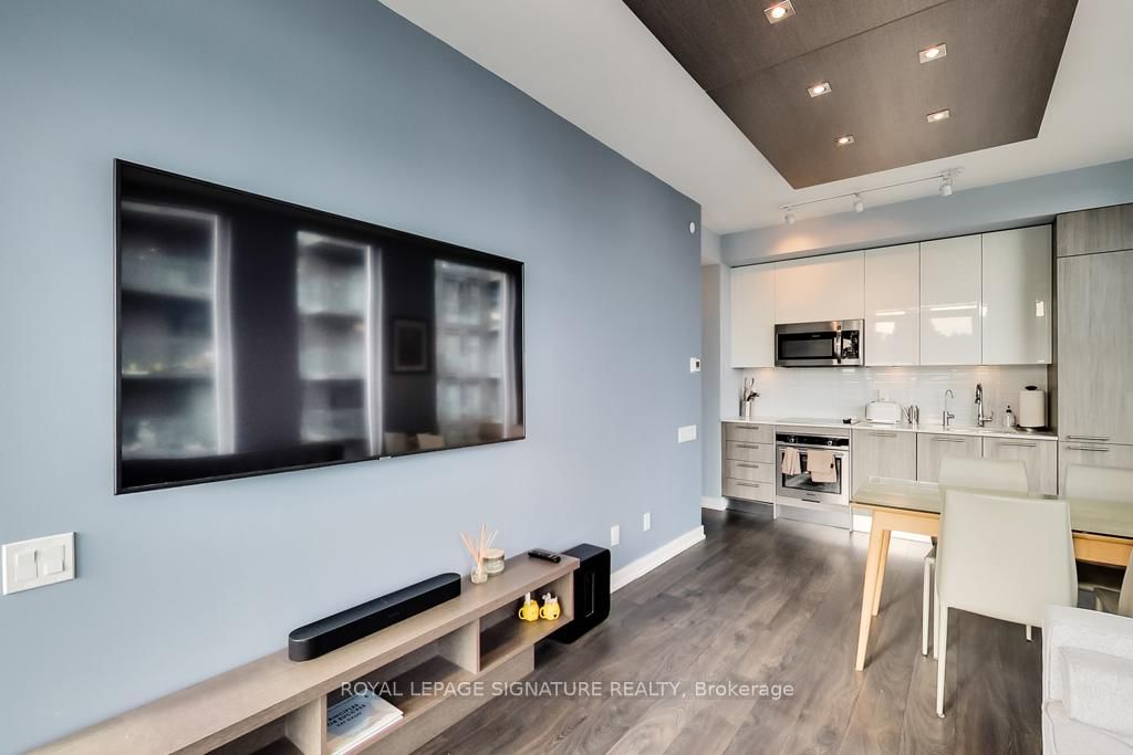 1704-28 Wellesley Street, Toronto, ON, photo 5