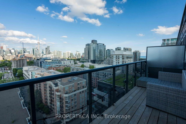 Ph05 - 1030 King Street W