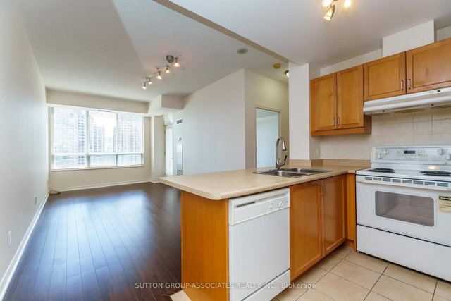 1507 - 28 Byng Avenue