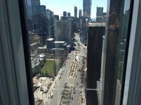 3608-426 University Avenue, Toronto, ON, photo 3