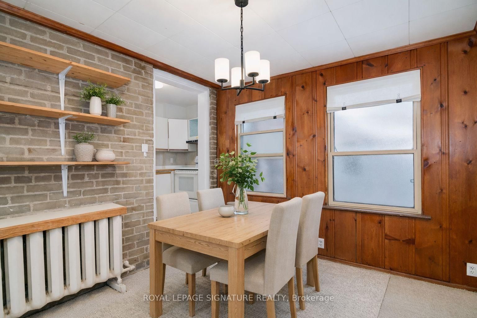 27 Hillsboro Avenue • Toronto, ON photo 19