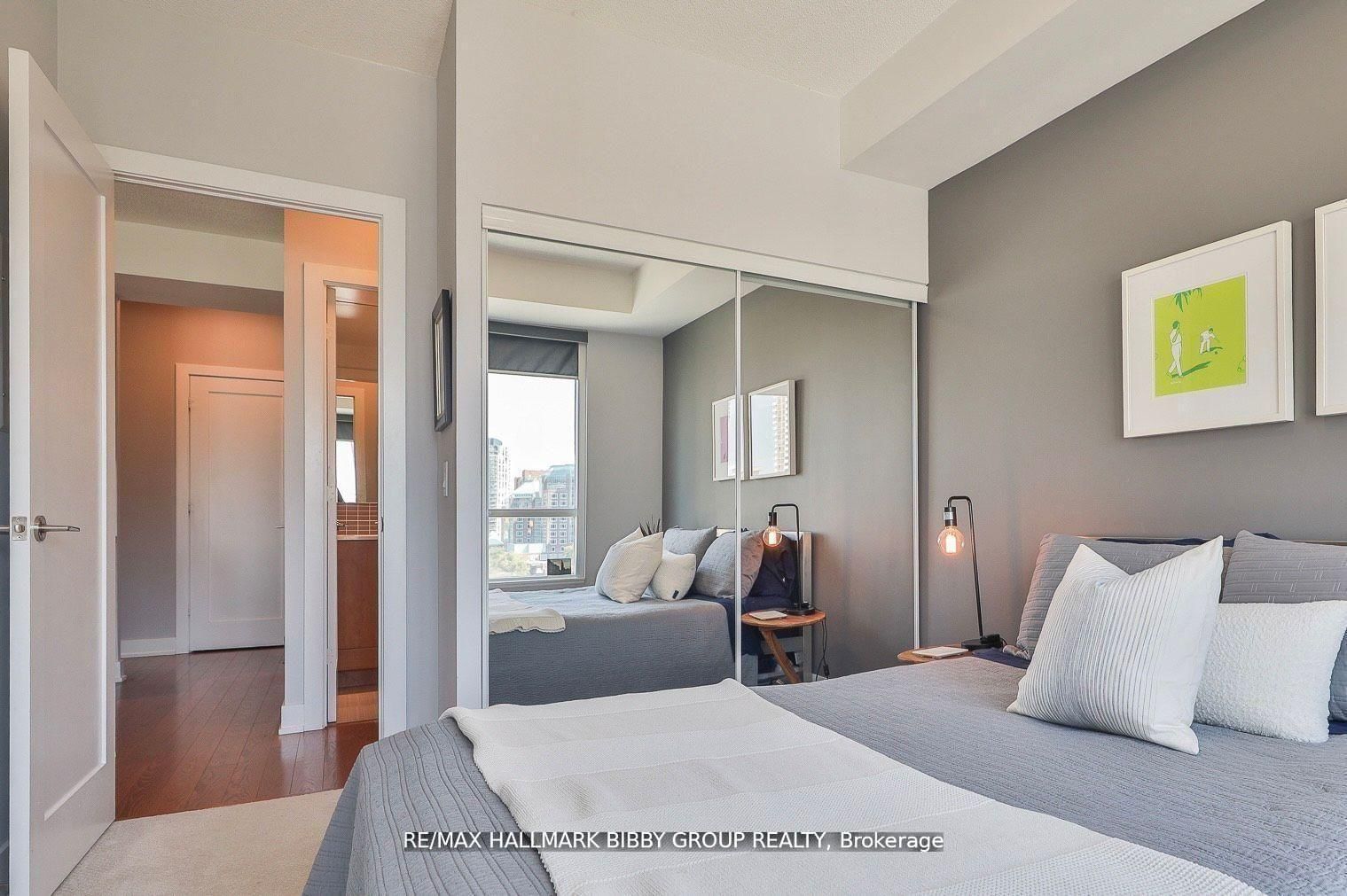 120 Homewood Avenue • #1102 • Toronto, ON photo 12