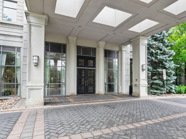 317 - 25 Greenview Avenue