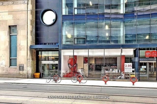 1916 - 215 Queen Street W