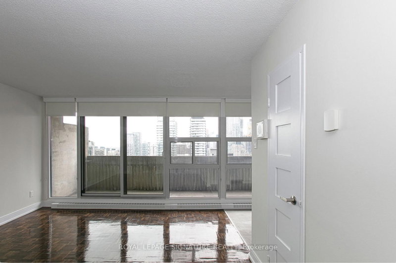 home for lease on 203-33 Isabella Street