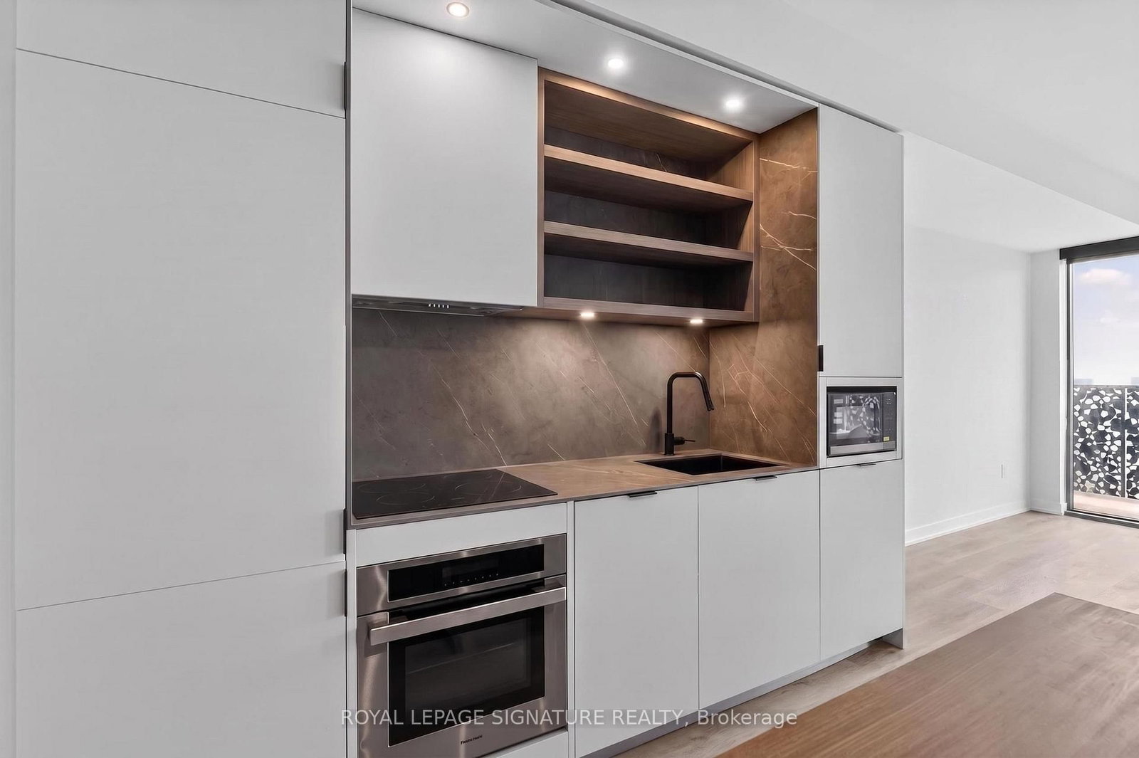 55 E Charles Street • #4303 • Toronto, ON photo 12
