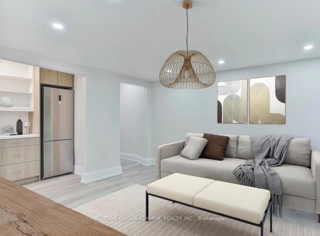 448 Spadina Road, Unit 101