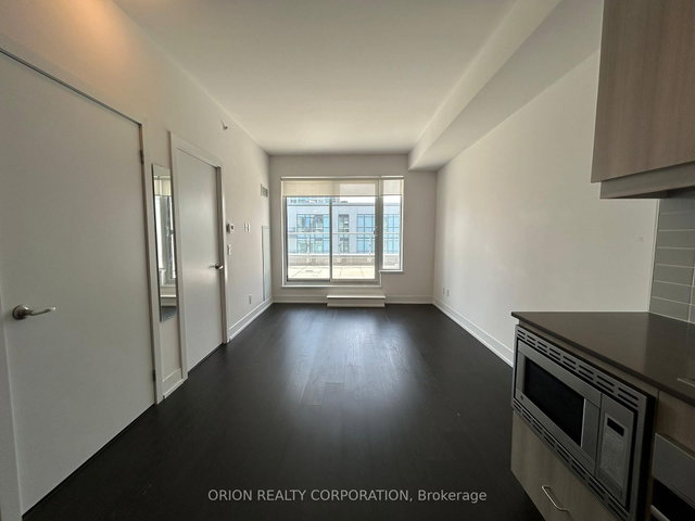 707 - 7 Kenaston Gardens