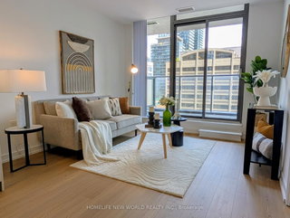 602 - 11 Wellesley Street W