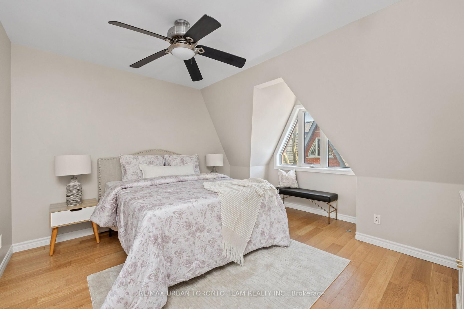 12 Old Primrose Lane • Toronto, ON photo 17