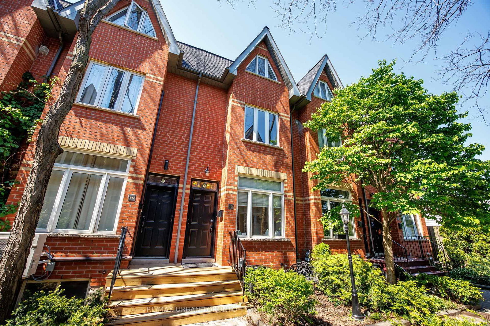 12 Old Primrose Lane • Toronto, ON photo 31