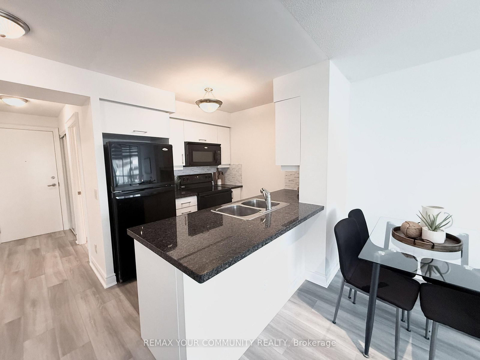 25 Greenview Avenue • #622 • Toronto, ON photo 12