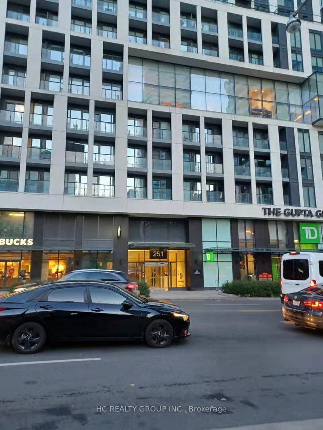 928 - 251 Jarvis Street