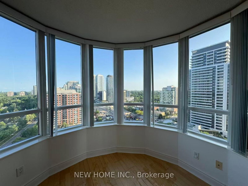 1627 - 15 Northtown Way