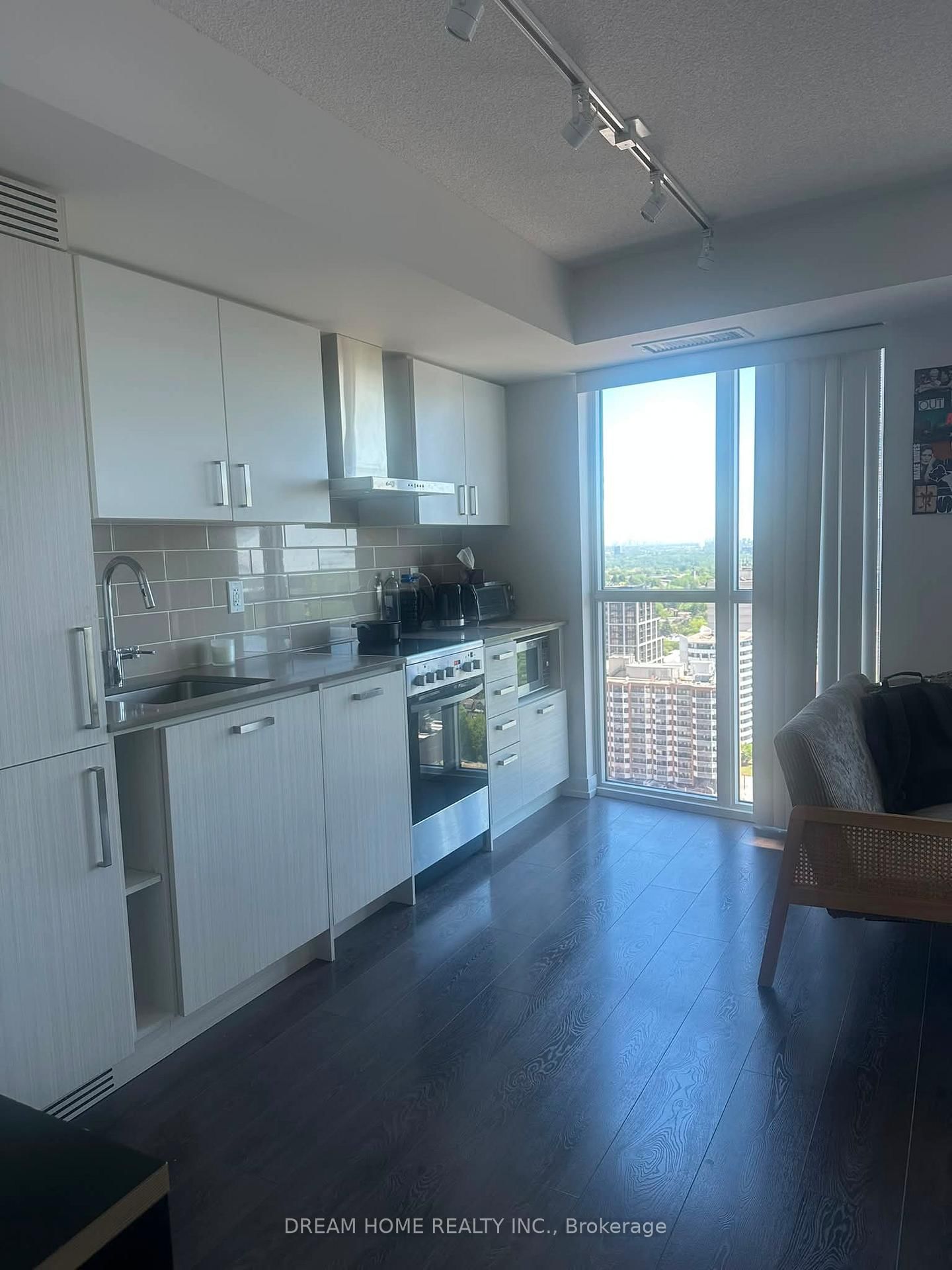 2411-125 Redpath Avenue, Toronto, ON, photo 2