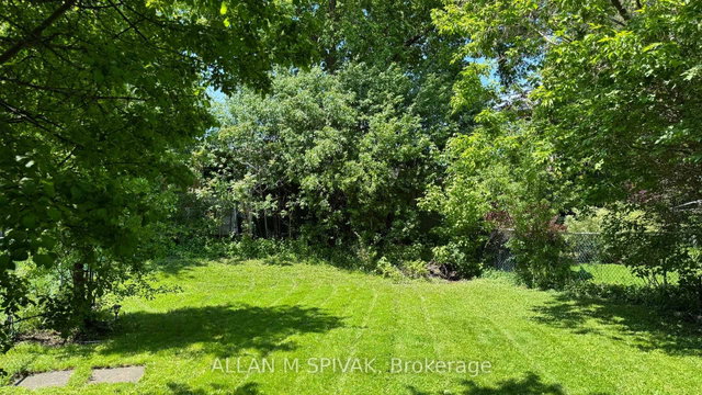 140 Chelmsford Avenue