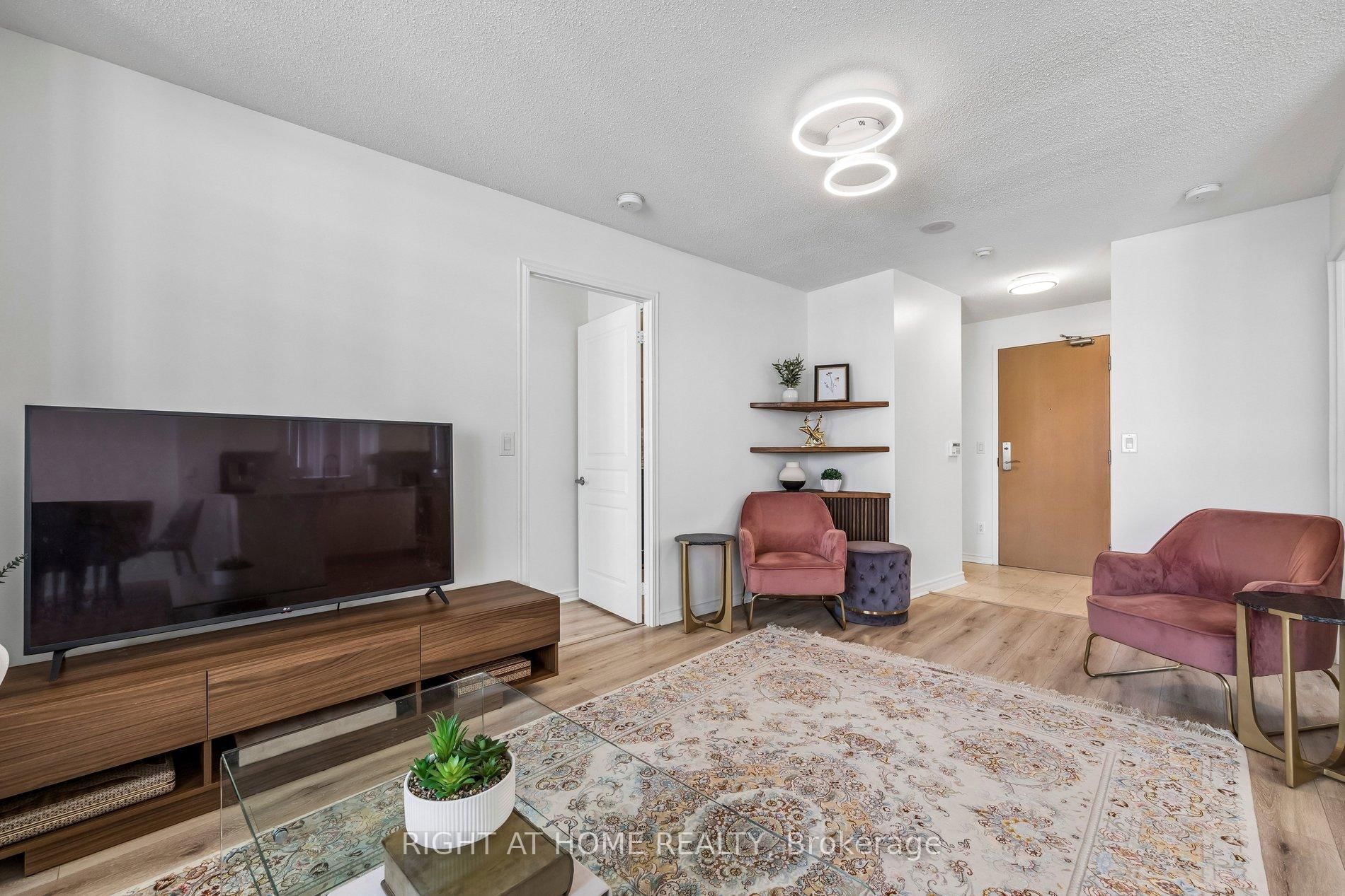 503 Beecroft Road, Unit 1116