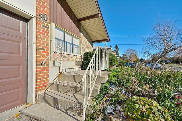 Upper - 80 Alamosa Drive