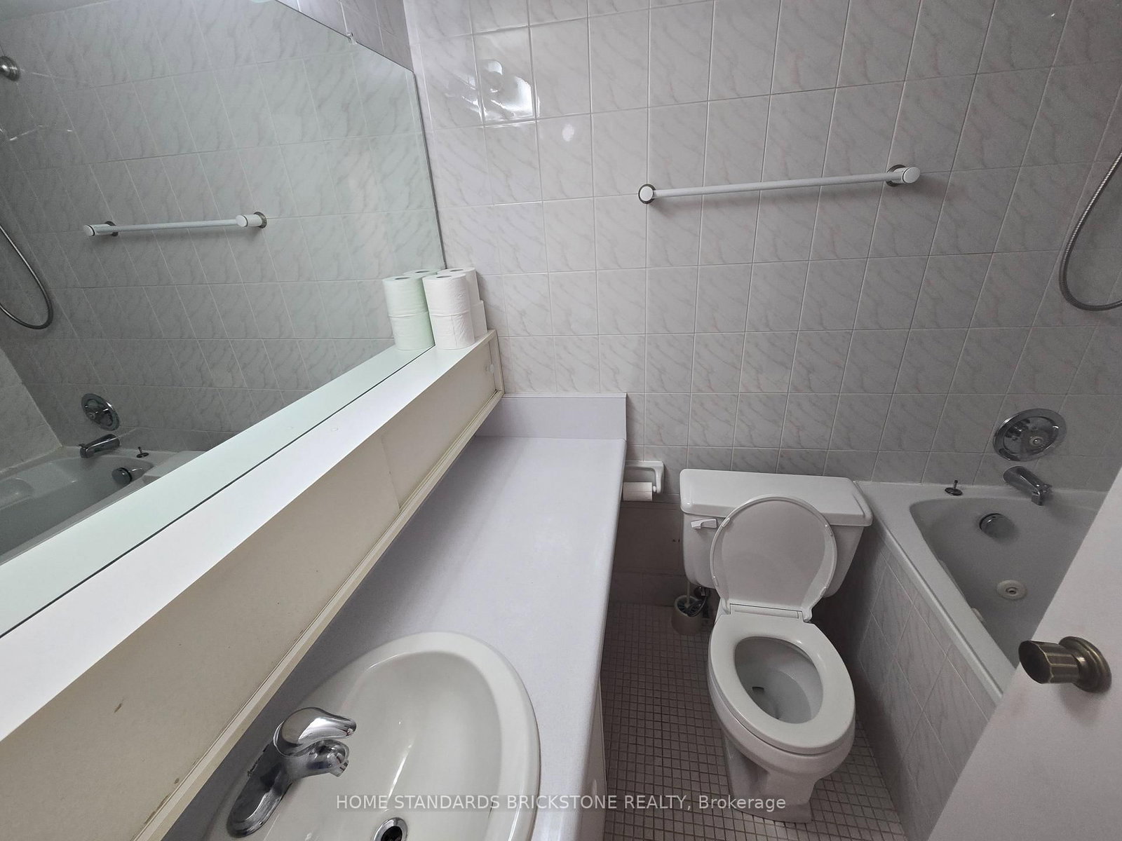 205 Hilda Avenue • #802 • Toronto, ON photo 10