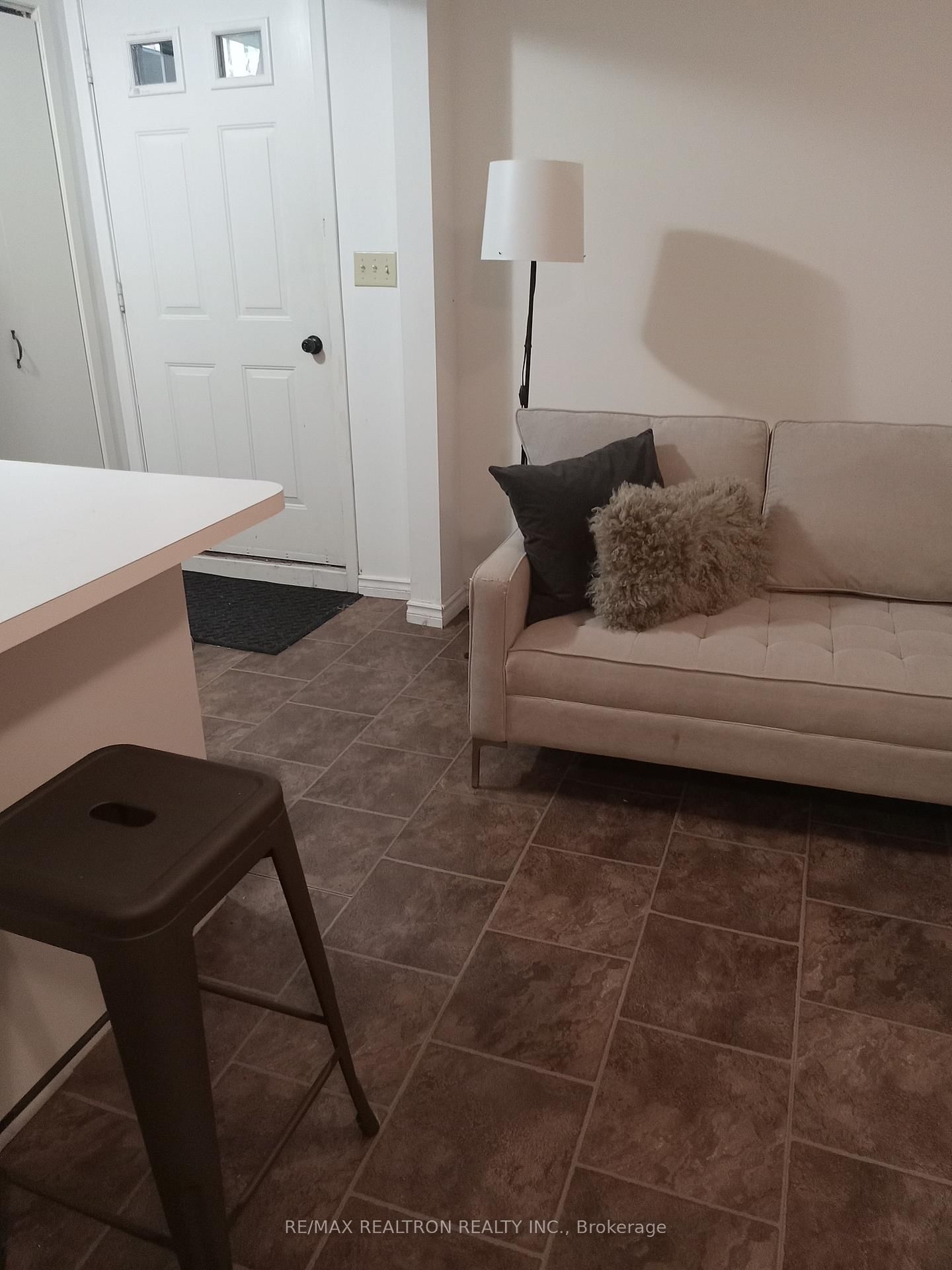 Bsmt-645 Hillsdale Avenue, Toronto, ON, photo 2