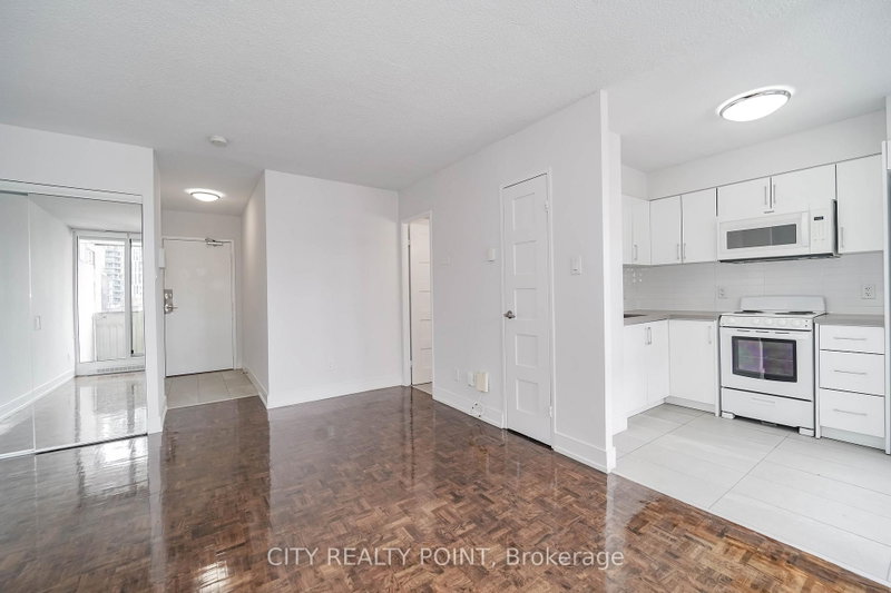 2103 - 33 Isabella Street
