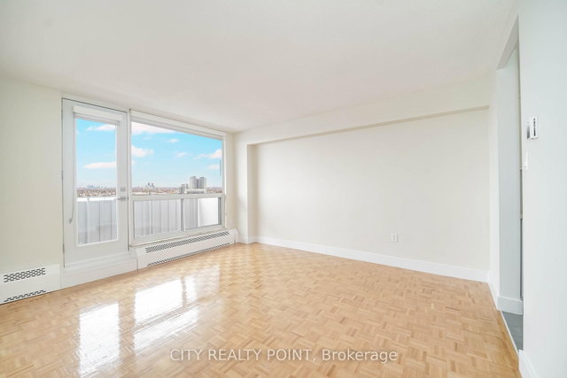 1101 - 666 Spadina Avenue