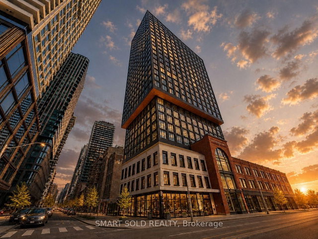 1207 - 100 Queen Street E