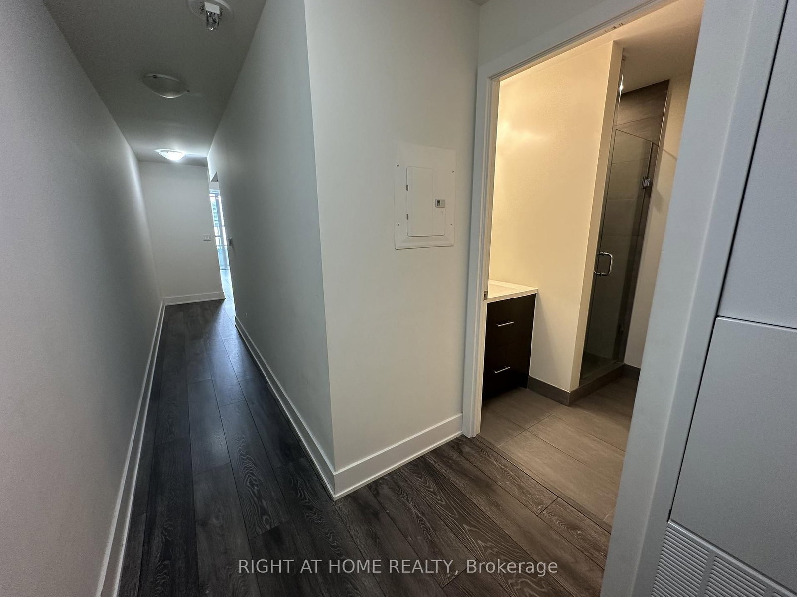 605-188 Fairview Mall Drive, Toronto, ON, photo 3