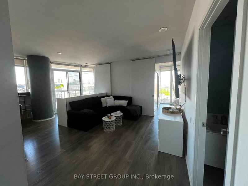 1202 - 125 Peter Street