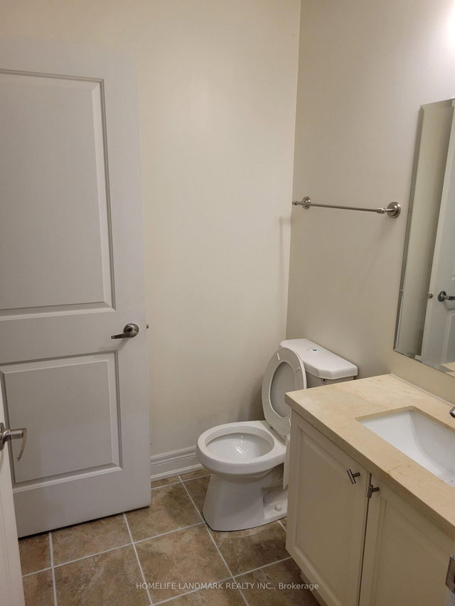 4 - 50 Hargrave Lane