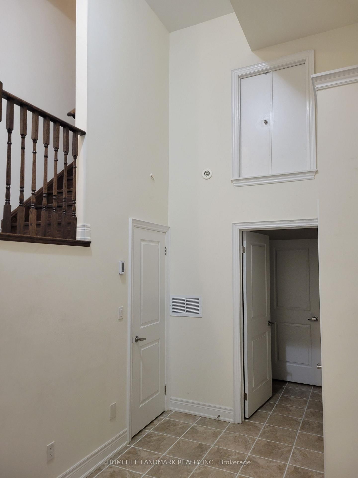 4-50 Hargrave Lane, Toronto, ON, photo 4