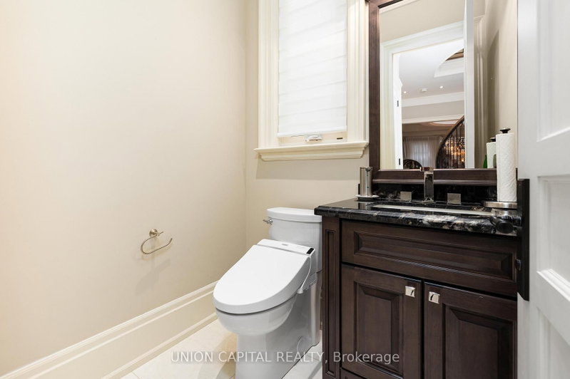 47 Bevdale Toronto,ON M2R 1L8 — Photo 10