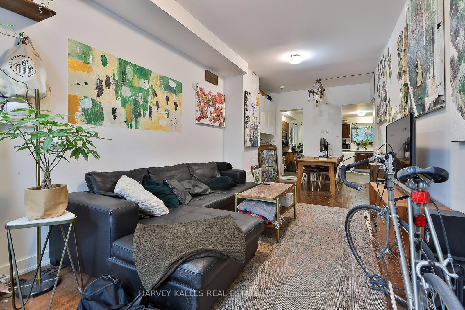 Listing Image 3