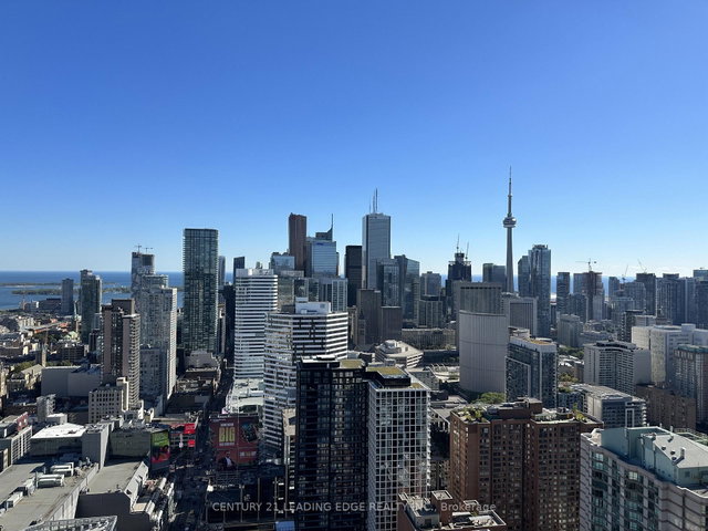 4607 - 386 Yonge Street