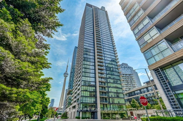 1212 - 25 Capreol Court