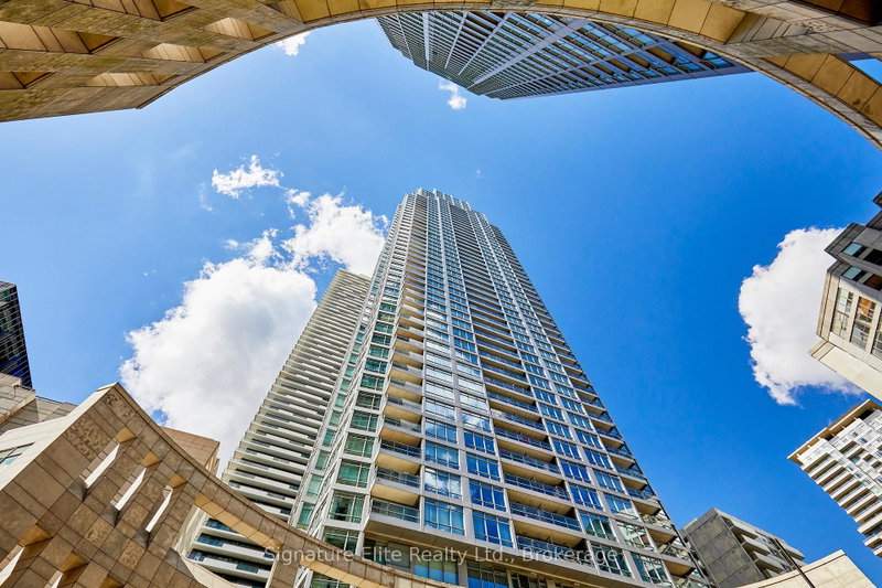 3209 - 2191 Yonge Street