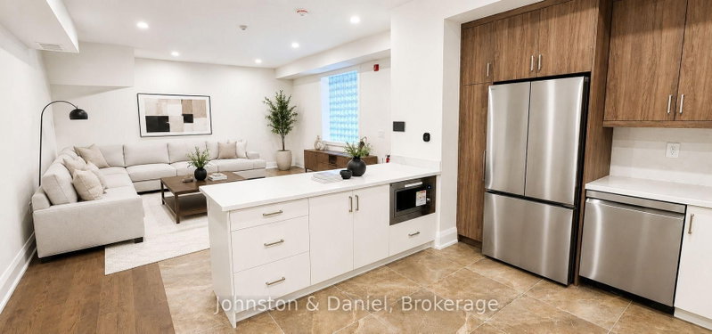 202 - 2579 Yonge Street