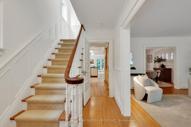 152 Hillhurst Boulevard
