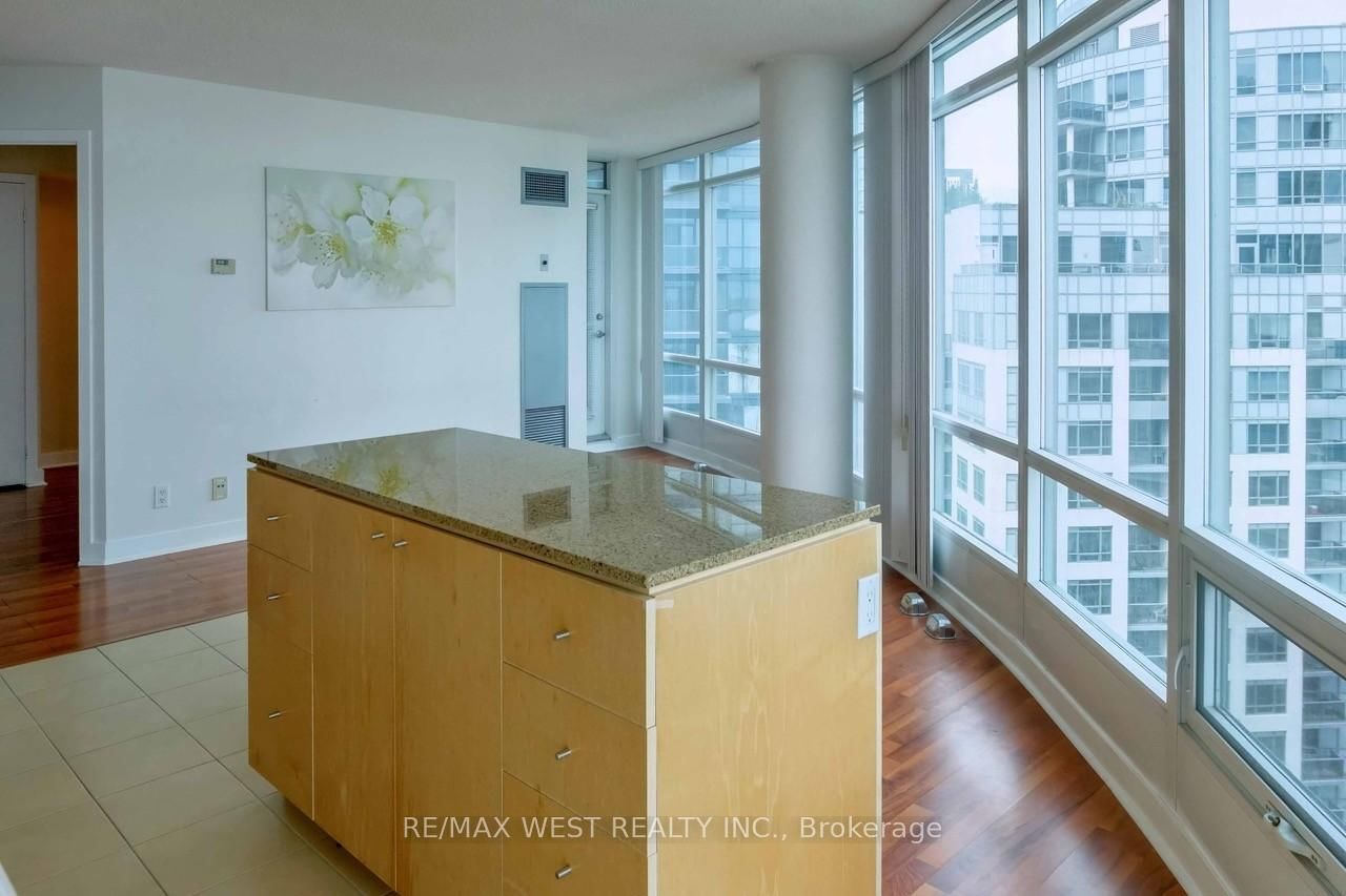 373 Front Street • #2509 • Toronto, ON photo 10