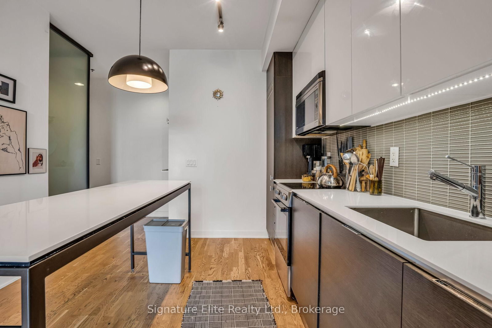 8 Dovercourt Road • #402 • Toronto, ON photo 13
