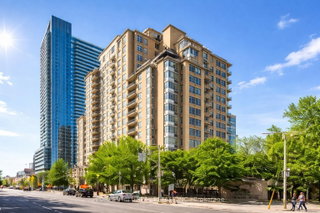 1514 - 123 Eglinton Avenue E